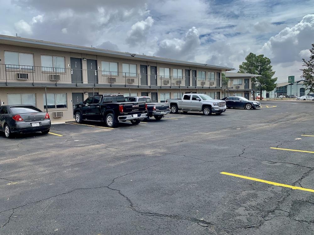 Rodeway Inn Midland South photo 49