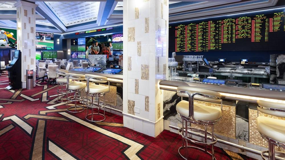 Rainbow Hotel Casino by Peppermill Resorts photo 14