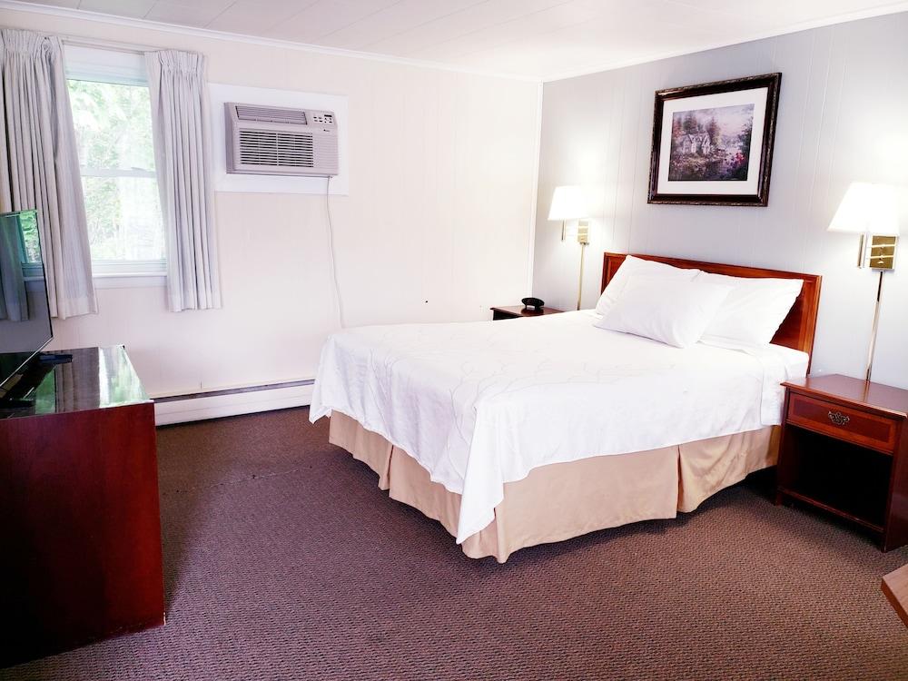 Moonlight Inn photo 14