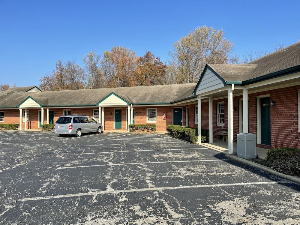 Rips Country Inn photo 7