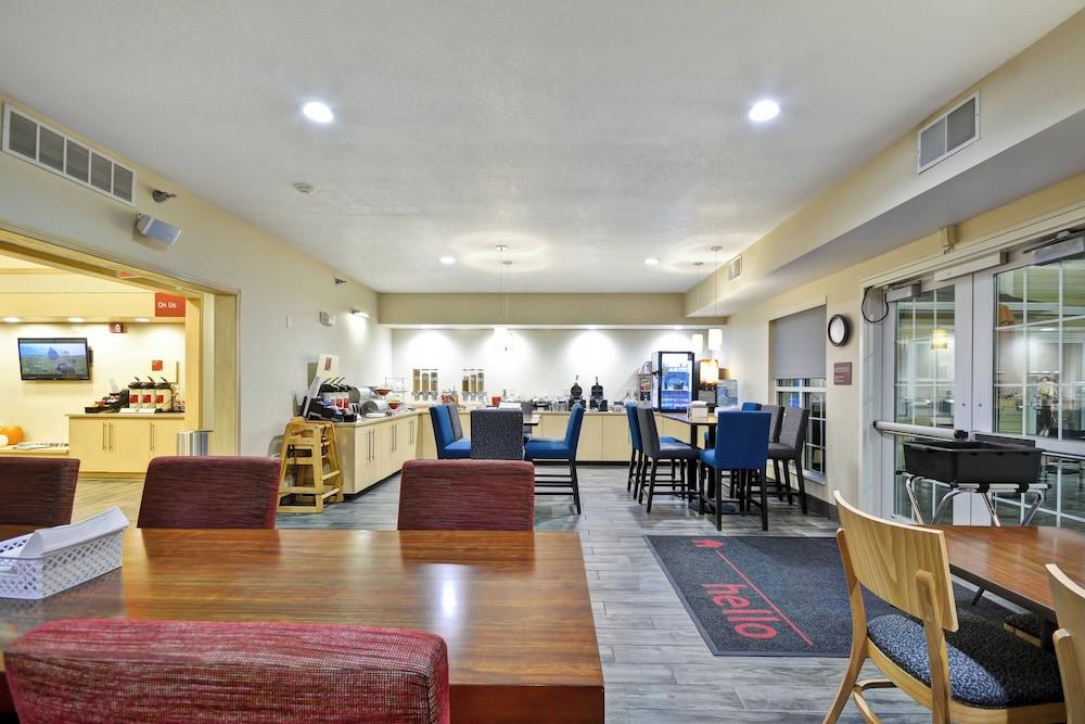 TownePlace Suites by Marriott Sioux Falls photo 43