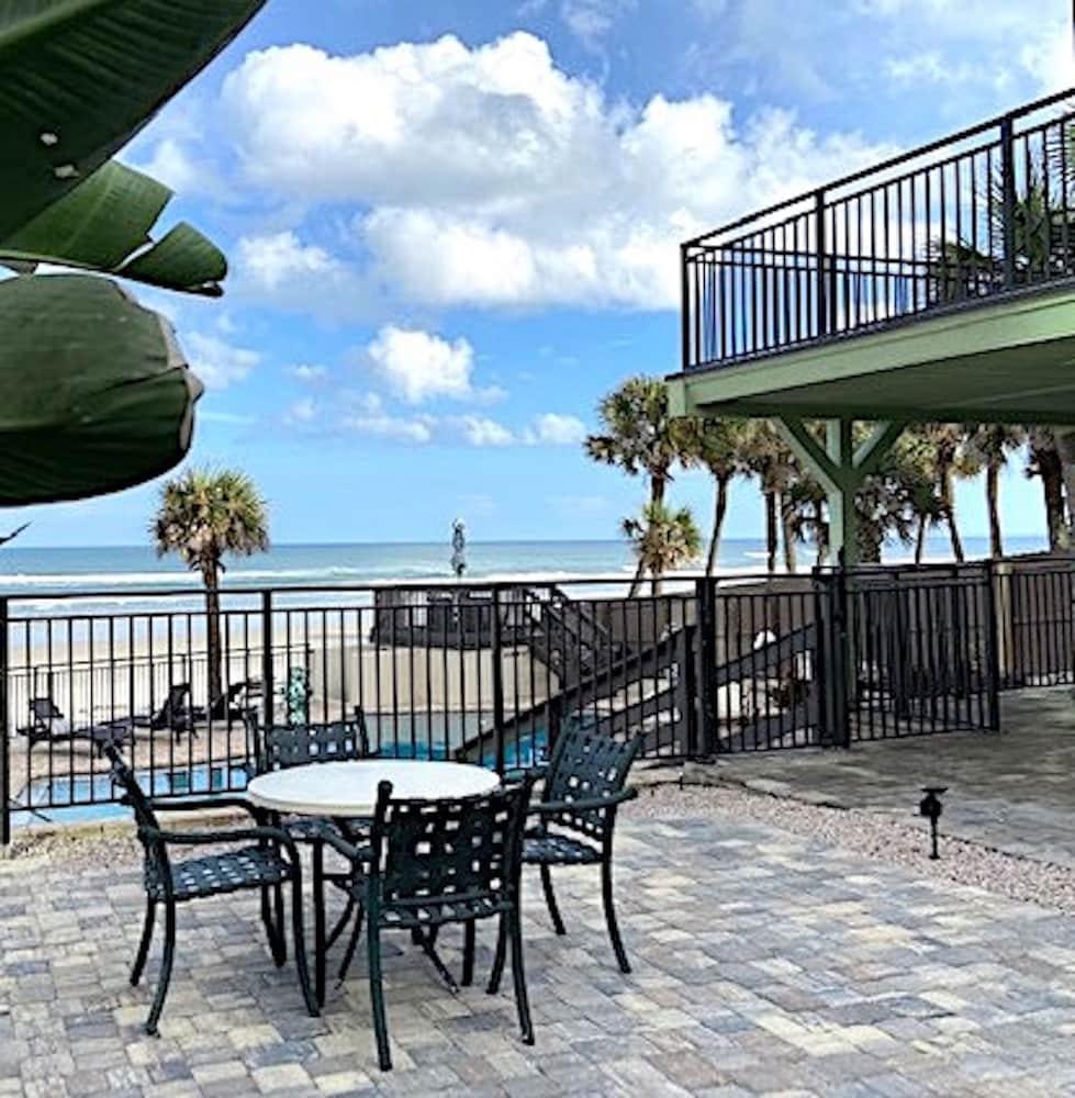 Organic Beach Retreat photo 63