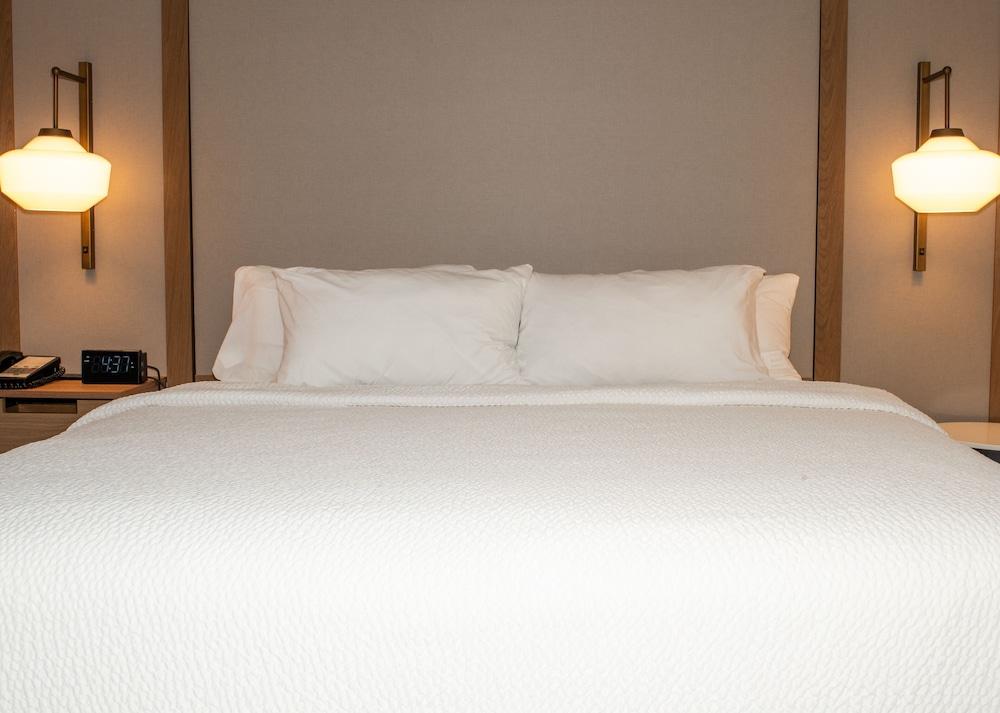 Fairfield by Marriott Mt Pleasant photo 4