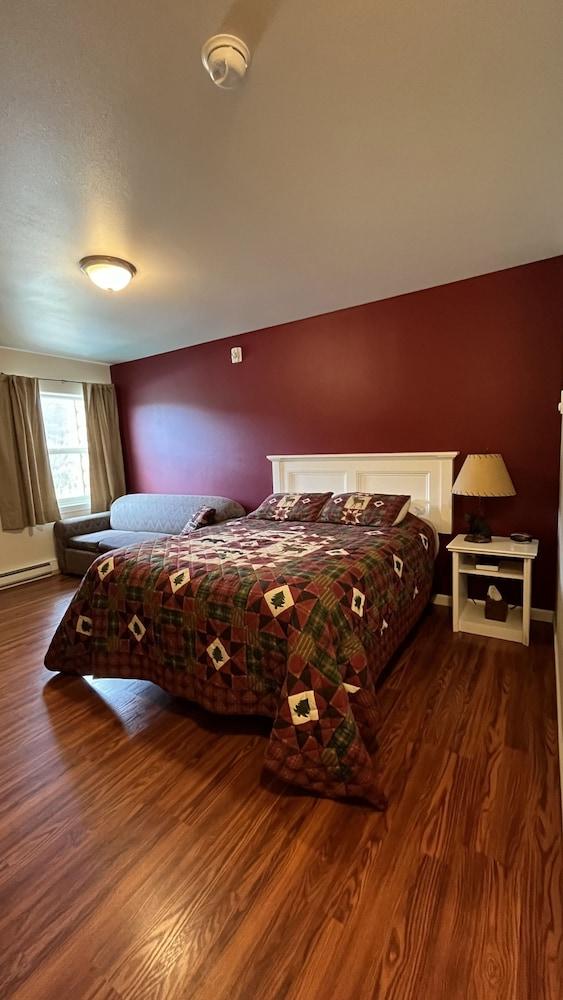 Denali Rainbow Village RV Park and Motel photo 40