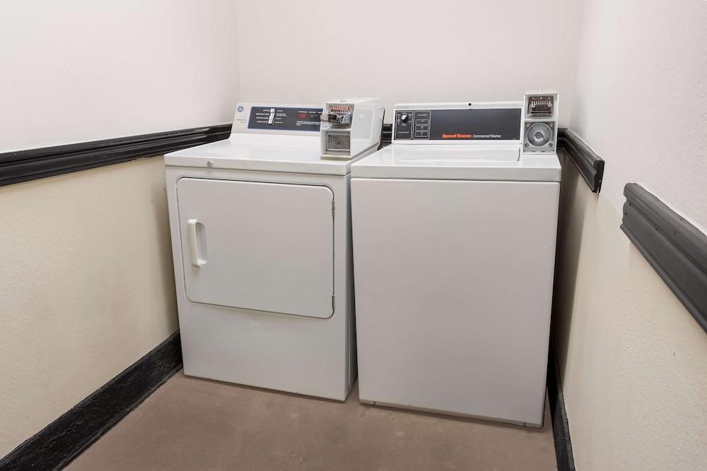 SureStay Plus Hotel by Best Western Greenwood photo 28