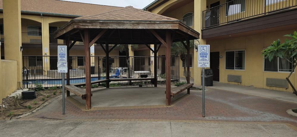 Texas Inn and Suites RGV photo 88