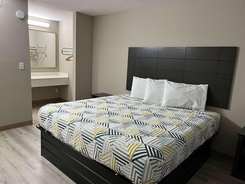 Studio 6 Suites West Memphis, AR - Memphis photo 4