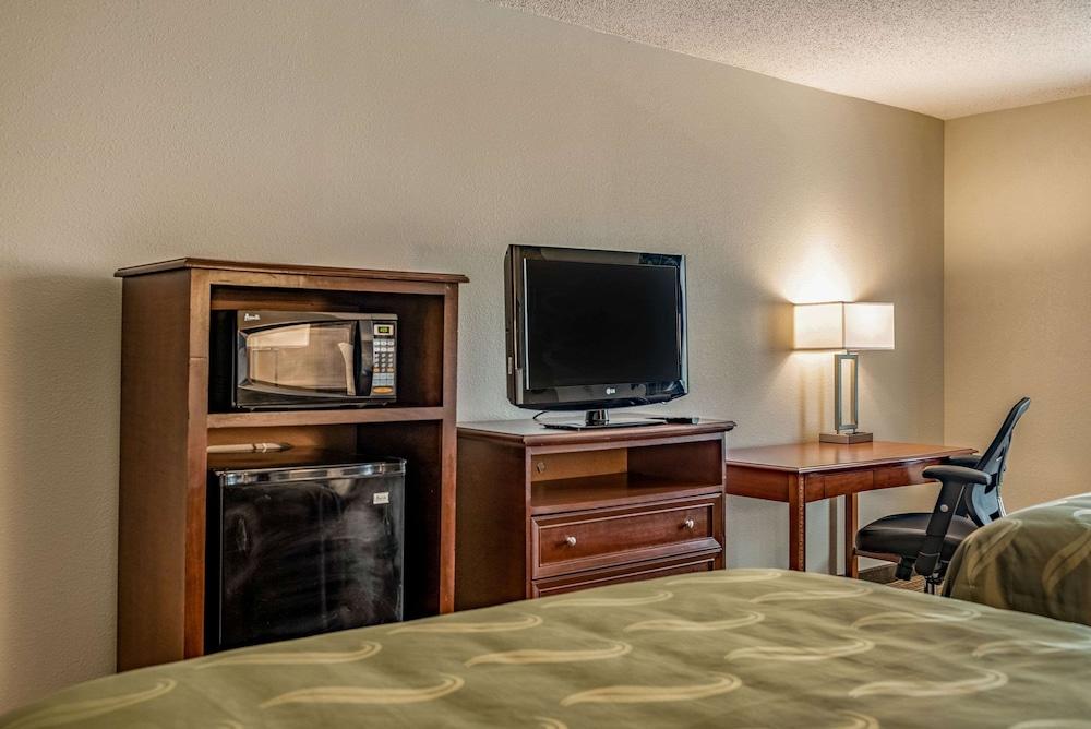 Quality Inn Bucyrus North photo 15