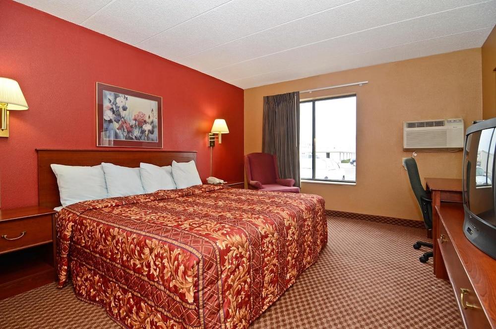 Riverside Suites photo 44