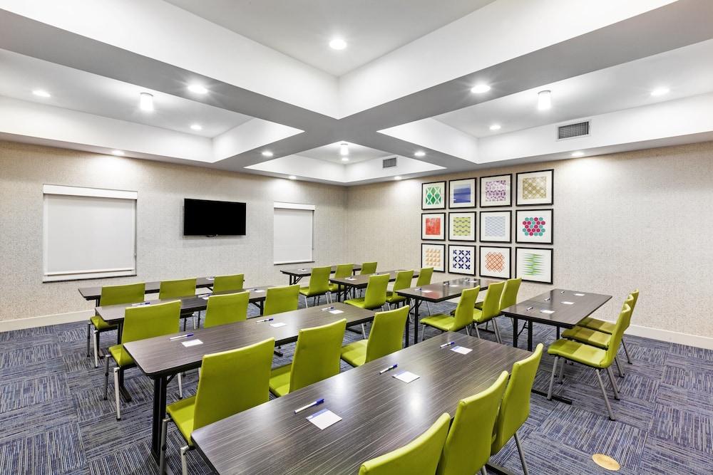 Holiday Inn Express Hotel & Suites PORT ARTHUR by IHG photo 32