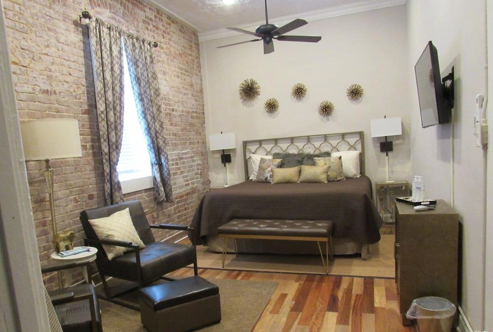 Hamilton House Inn photo 29