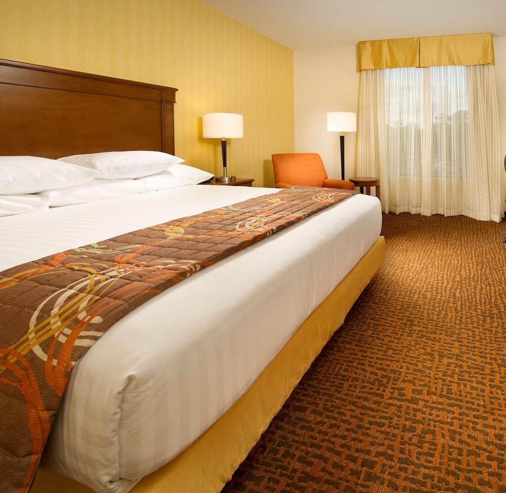 Drury Plaza Hotel Mt. Vernon photo 5