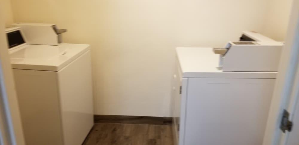 Executive Inn and Suites Extended Stay in Vernal photo 43
