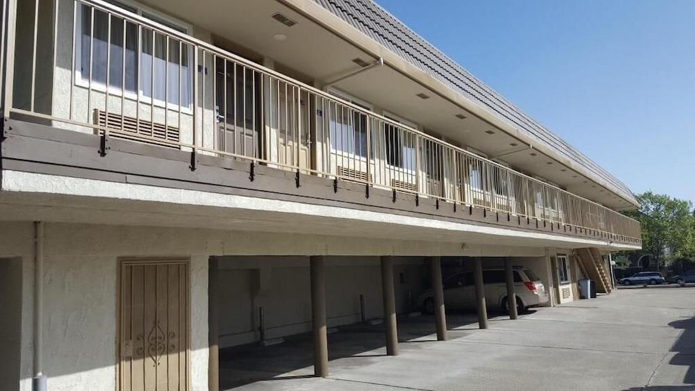 Bayview Motel photo 14