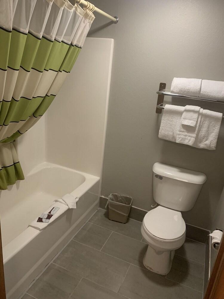 Mammoth Spring Lodge Motel photo 10