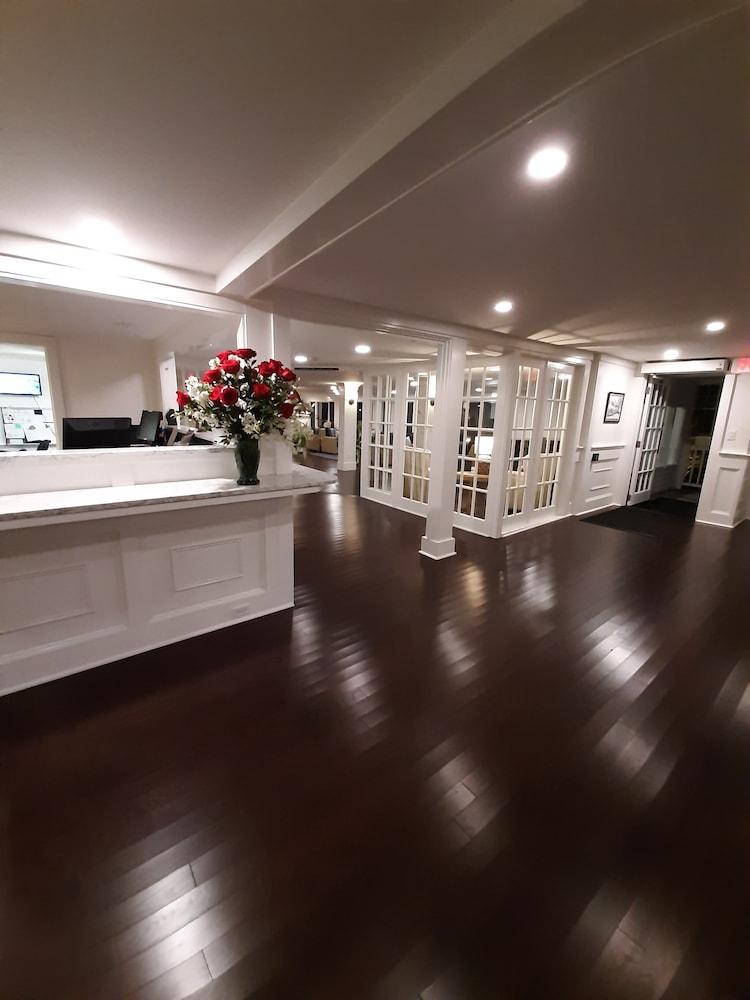 The Harborside Inn photo 43