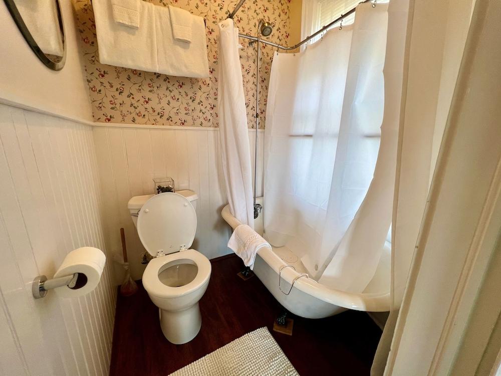 The Historic Requa Inn photo 55