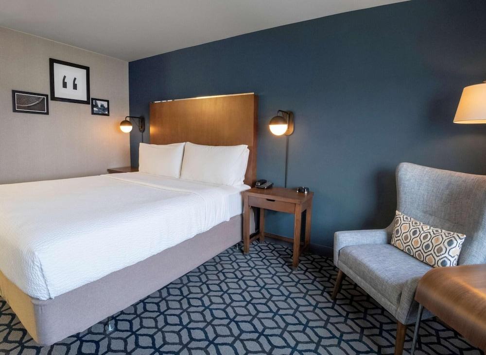 Crowne Plaza Niagara Falls NY Riverside by IHG photo 69