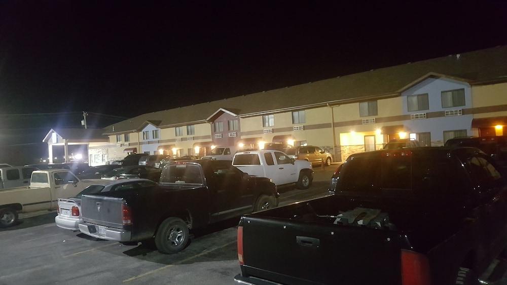 Americas Best Value Inn & Suites Harrisonville photo 43