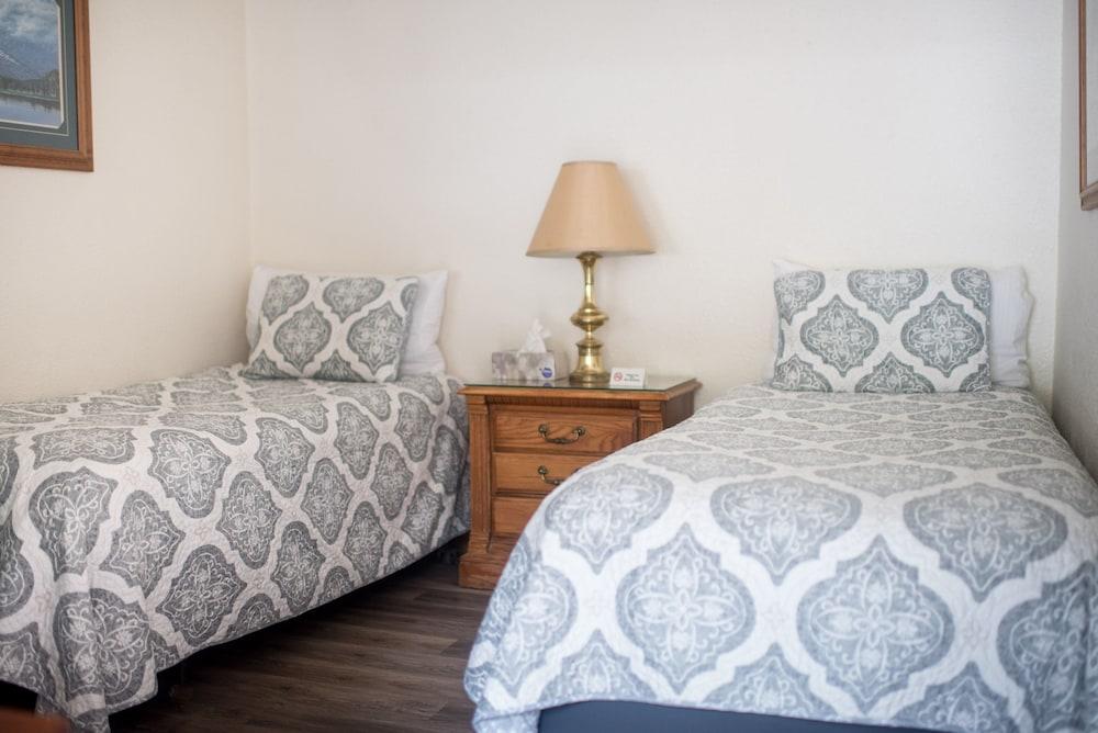 Cozy Mountain Motel  photo 3