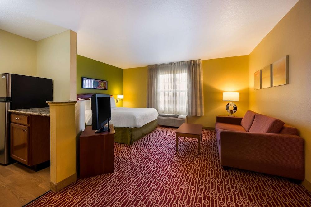 Sonesta Simply Suites Detroit Novi photo 18