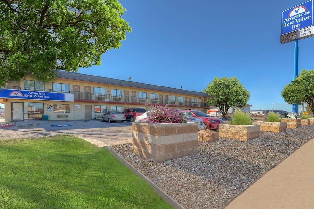 Americas Best Value Inn Amarillo Airport photo 1