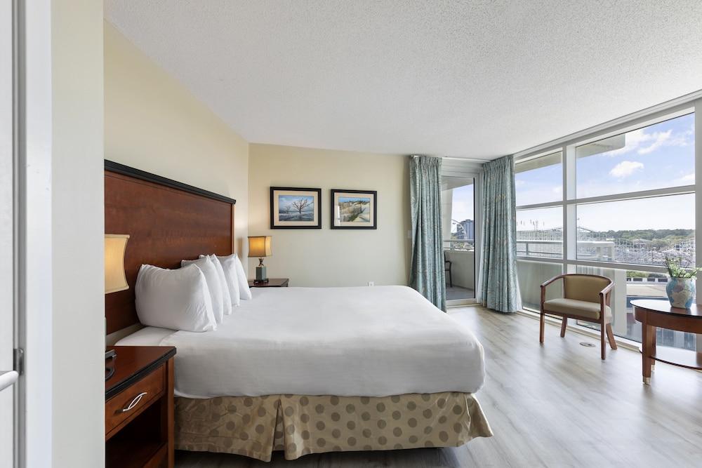 Sandy Beach Oceanfront Resort photo 85