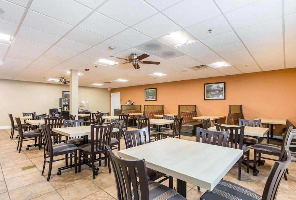 Red Lion Inn & Suites Branson photo 4