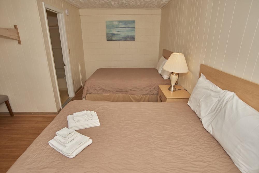 Marguerite Motel photo 38