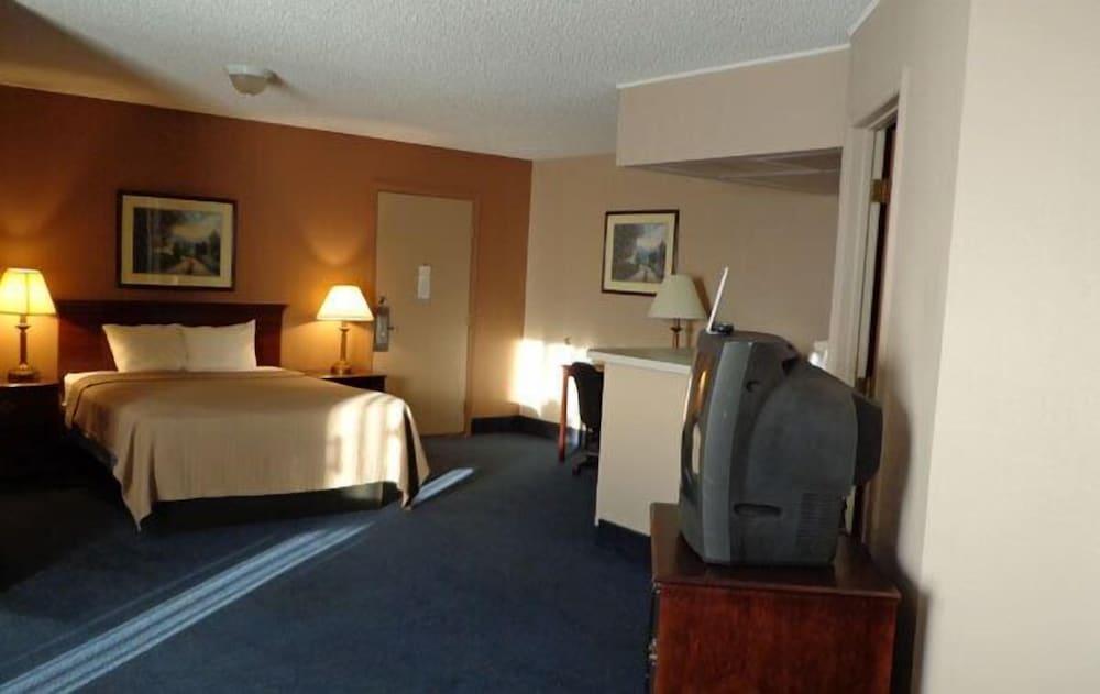 New SunFlower Inn photo 2