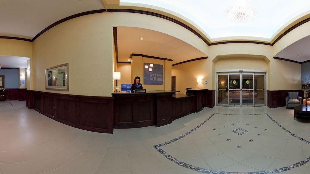 Holiday Inn Express Hotel & Suites Pauls Valley by IHG photo 3