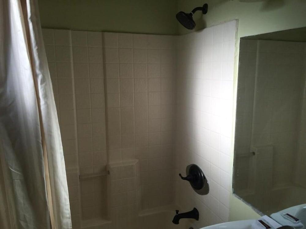 Budget Inn and Suites El Centro photo 18