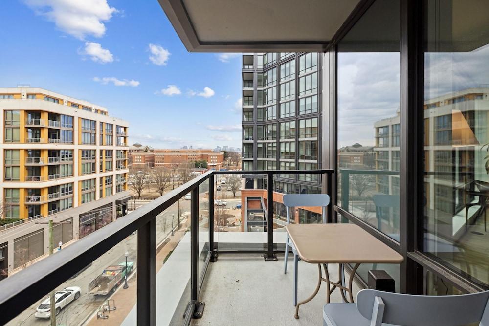 Placemakr Buzzard Point photo 81