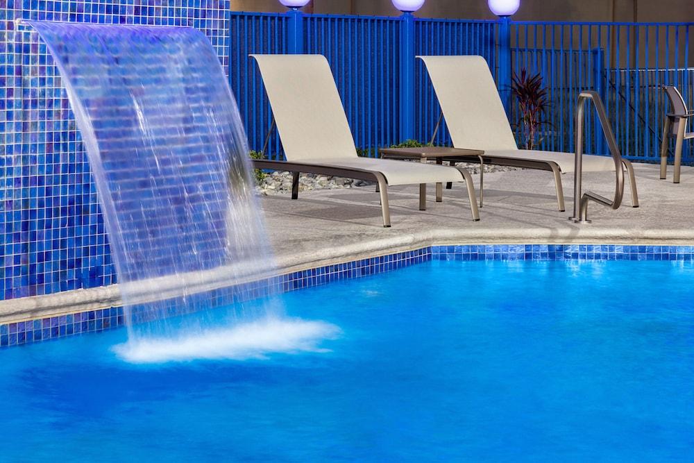 Holiday Inn Express Hotel & Suites Mission-McAllen Area by IHG photo 31