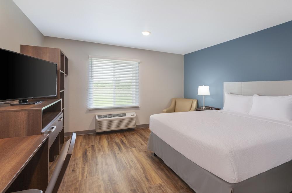 WoodSpring Suites Lackland near Sea World photo 8