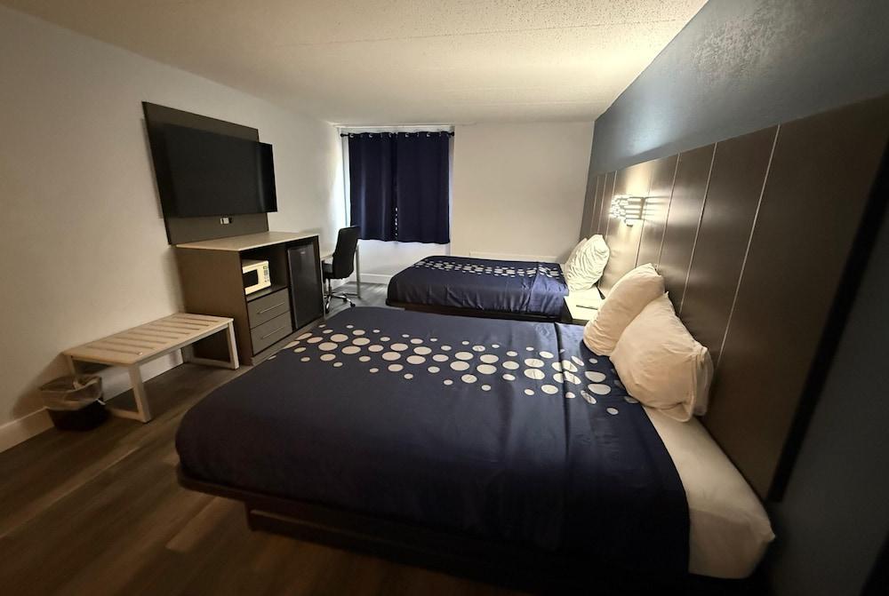 Coratel Inn and Suites La Crosse photo 15