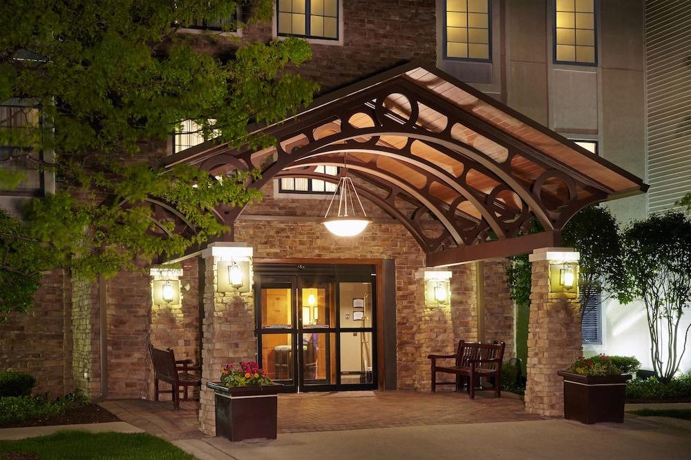 Staybridge Suites Chicago - Glenview by IHG photo 9