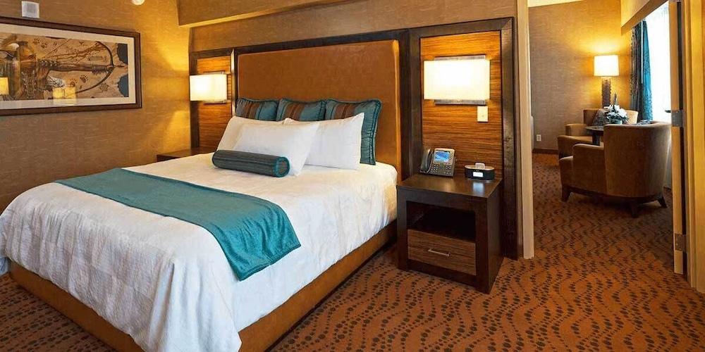 Akwesasne Mohawk Casino Resort and Players Inn photo 7