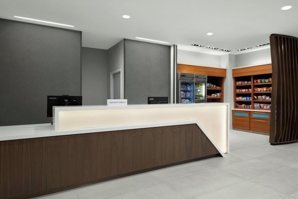 SpringHill Suites Irvine John Wayne Airport/Orange County photo 3
