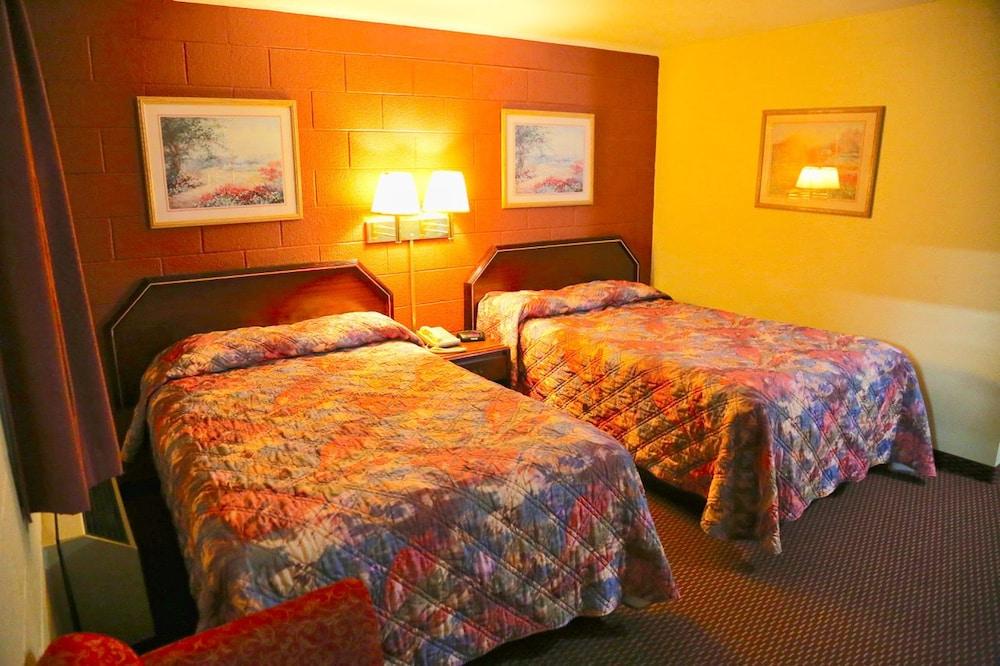 Economy Inn photo 11