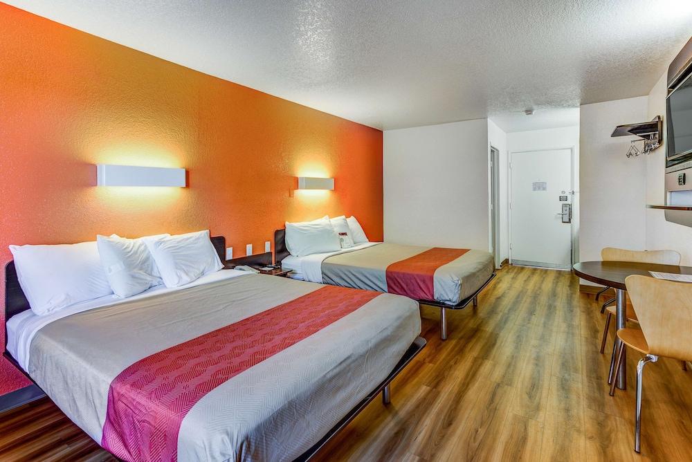 Motel 6 Portland, OR - Tigard West photo 19
