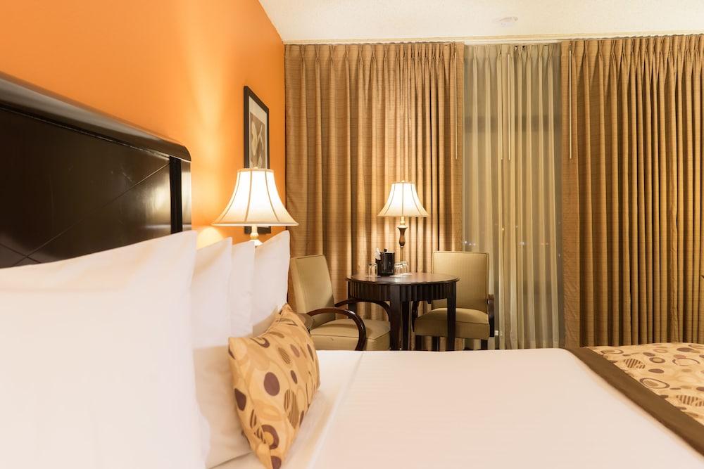 Oakland Airport Executive Hotel photo 29