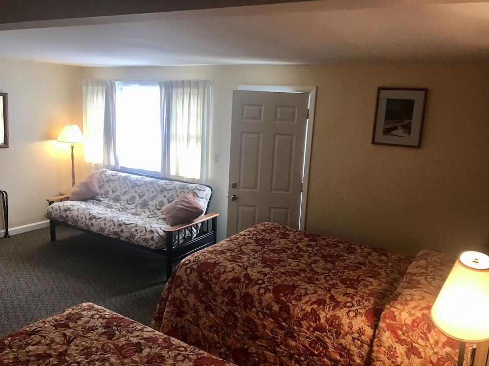 Mt Liberty Cabins and Motel photo 7
