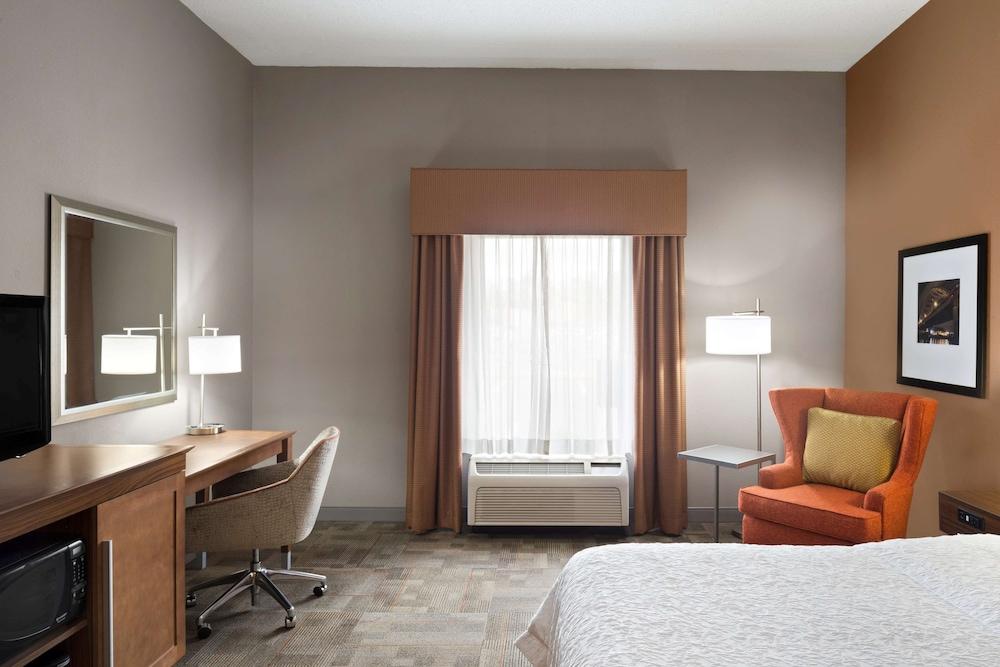 Hampton Inn Pell City photo 8