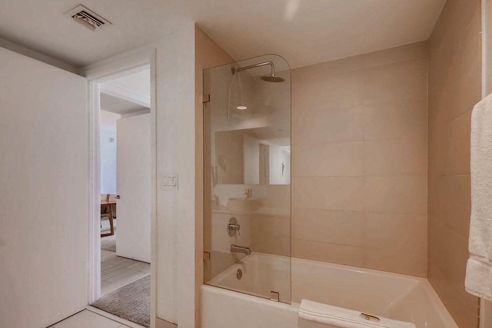 South Ocean Suites photo 21