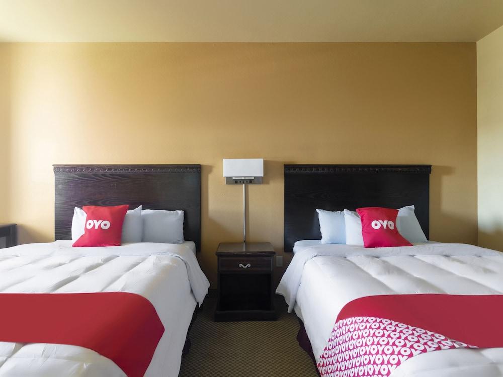 OYO Hotel Valley View TX, I-35 photo 14
