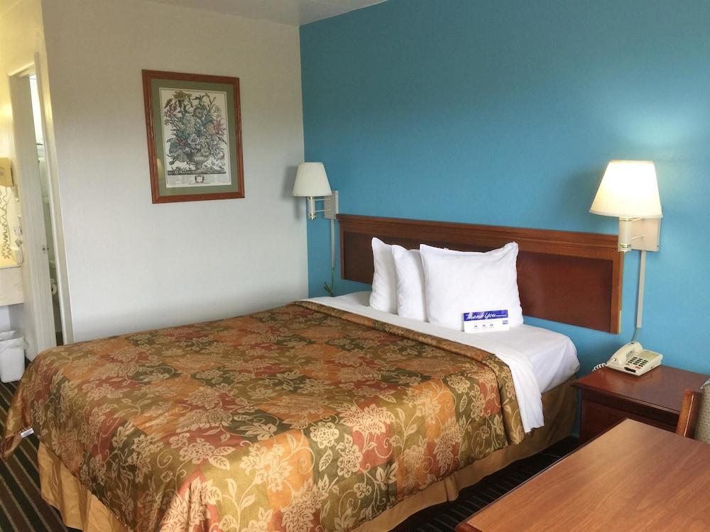 American Inn photo 6