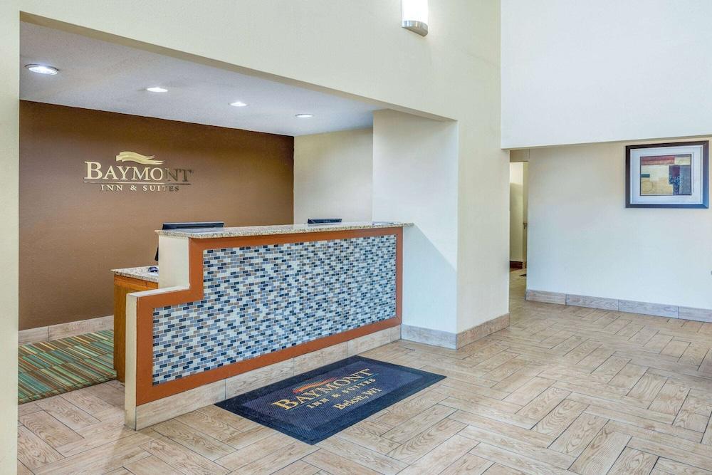 Baymont by Wyndham Beloit photo 4