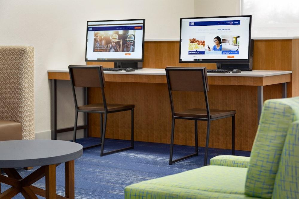 Holiday Inn Express Hotel & Suites Mission-McAllen Area by IHG photo 36