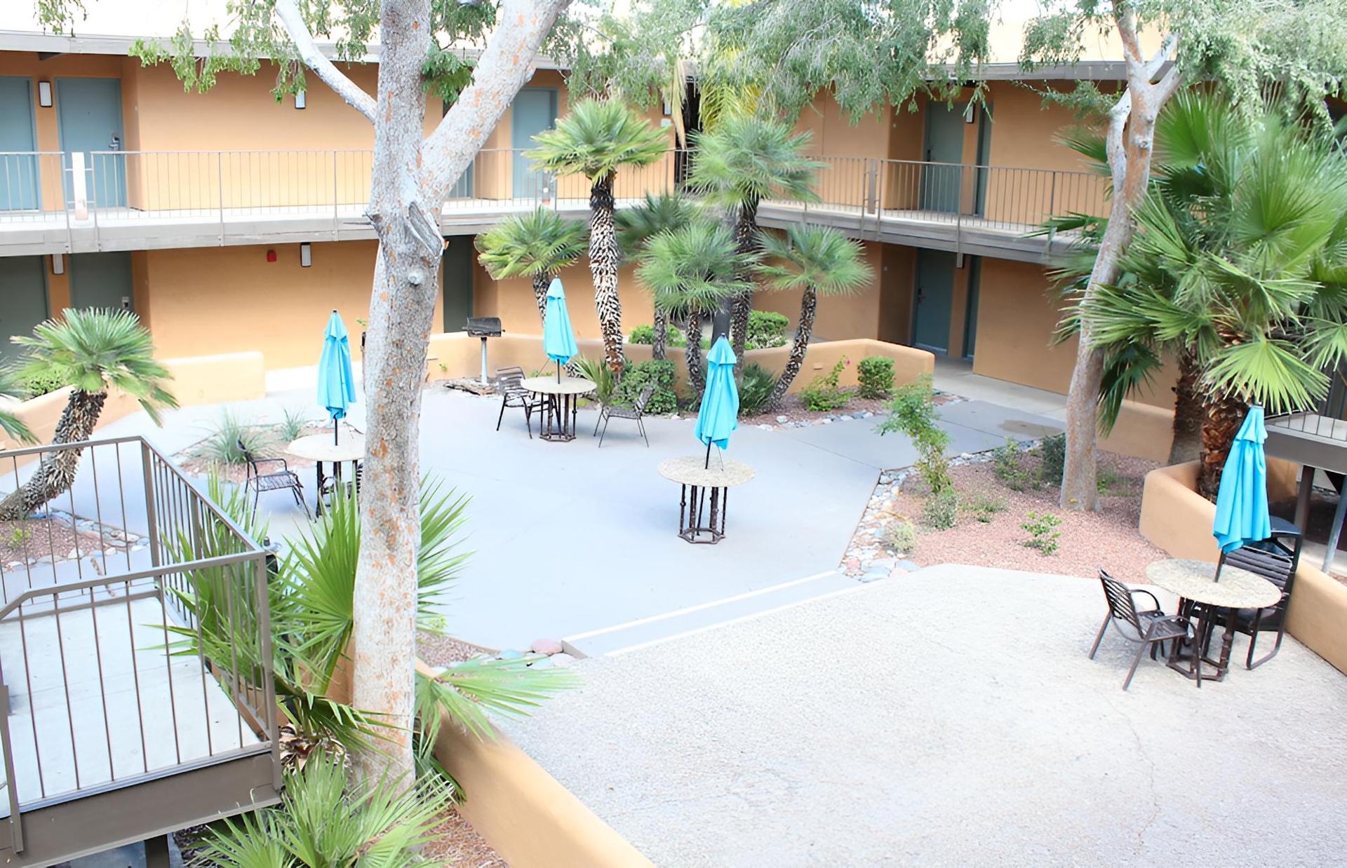 Ramada by Wyndham Tucson Airport photo 37